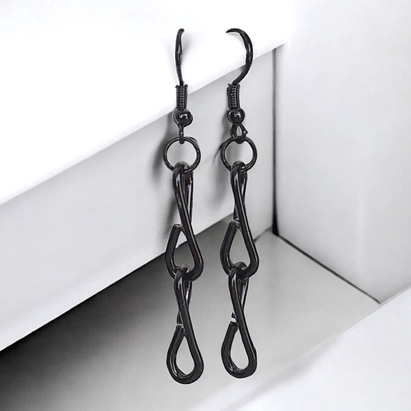 5 For $25💫Alternative Wicked Black Chains Links Dangles Earrings - Picture 4 of 4